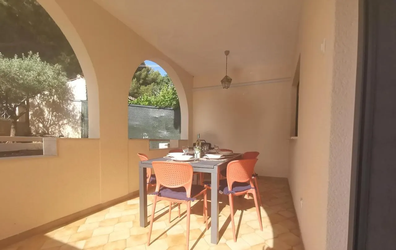 Apartment Pineta With Terrace & Park Wood View Пула